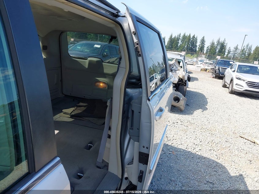 2010 Chrysler Town & Country Touring VIN: 2A4RR5D1XAR243572 Lot: 45635245