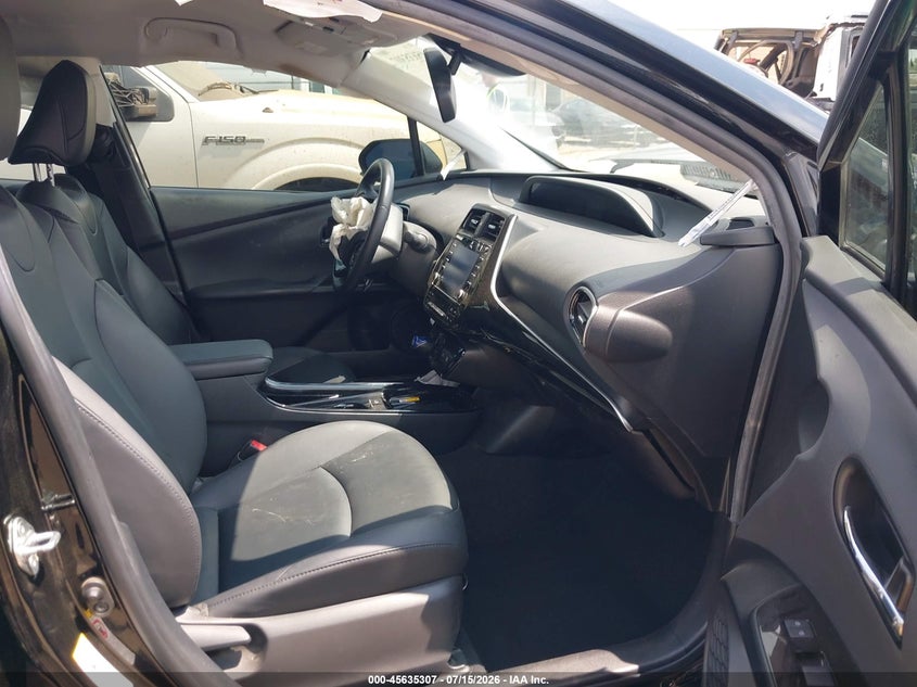 2022 TOYOTA PRIUS auction photo 5