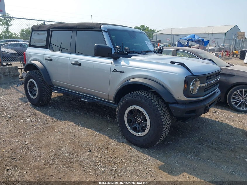 2023 FORD BRONCO auction photo 1