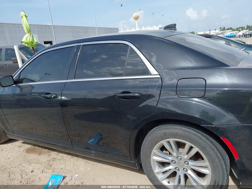 2018 Chrysler 300 Touring VIN: 2C3CCAAG9JH331991 Lot: 45635320
