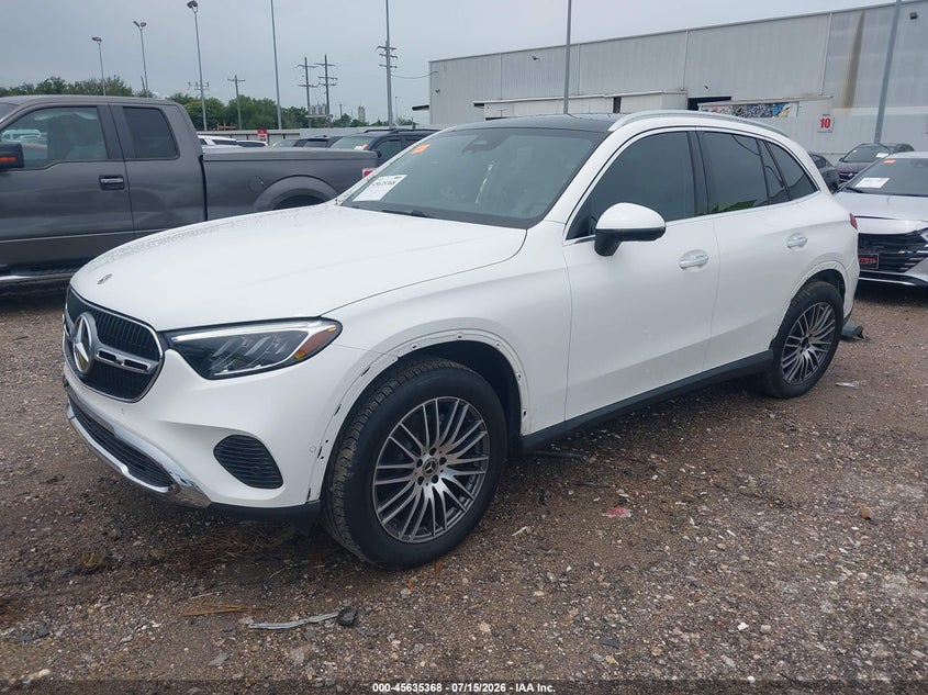 2025 MERCEDES-BENZ GLC 300 auction photo 2