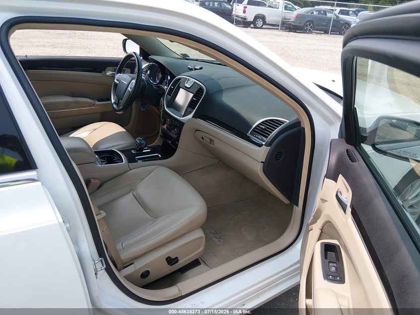2013 CHRYSLER 300 SEDAN 3.6L V-6 DOHC, VVT, 292HP