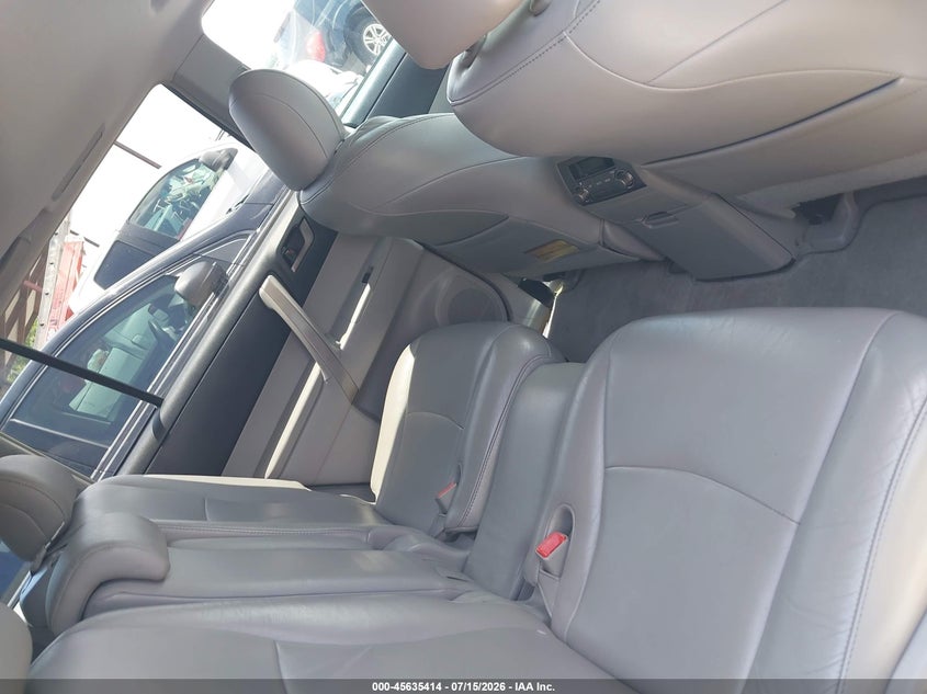 2010 TOYOTA HIGHLANDER auction photo 8