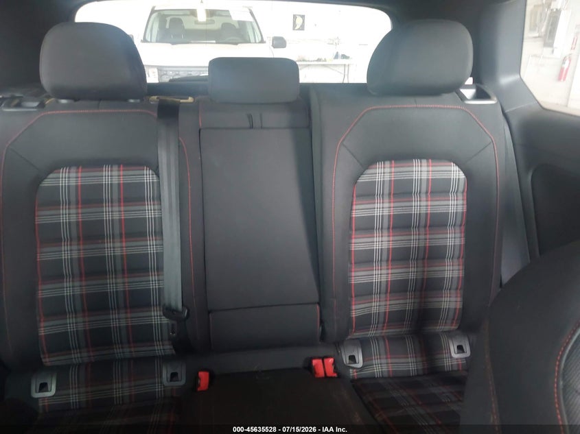 2015 Volkswagen Golf Gti 2.0T S 2-Door VIN: 3VWTT7AU0FM071832 Lot: 45635528