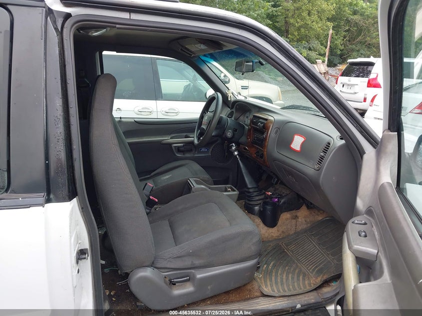2001 FORD EXPLORER SPORT auction photo 5