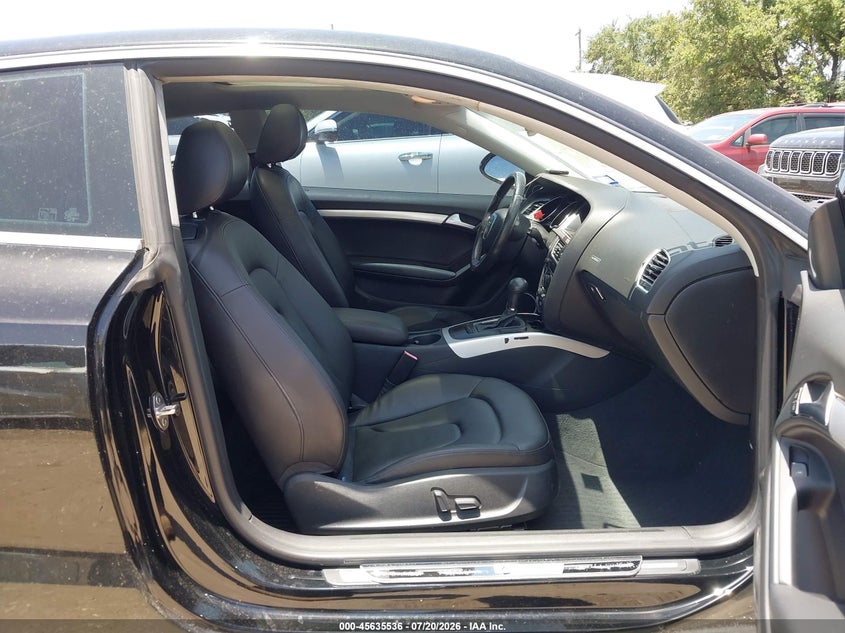 2011 AUDI A5 auction photo 5