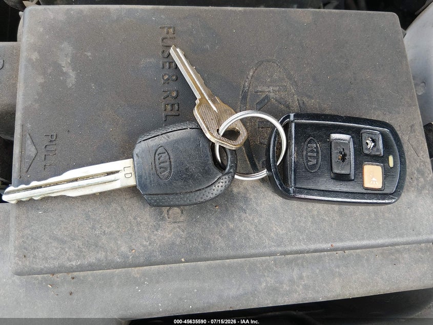 2005 Kia Spectra5 VIN: KNAFE161855070533 Lot: 45635590