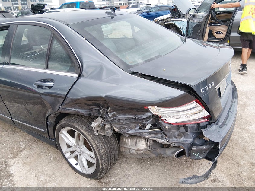 2014 Mercedes-Benz C 300 Sport 4Matic VIN: WDDGF8AB2EA952792 Lot: 45635592