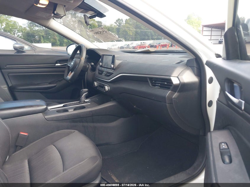 2022 NISSAN ALTIMA auction photo 5