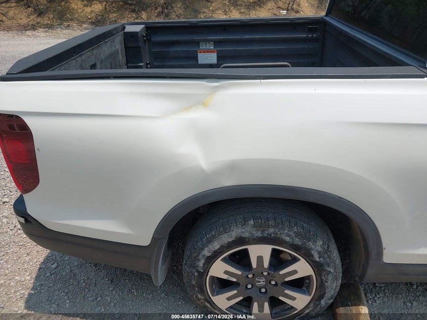 2017 Honda Ridgeline Rtl-T VIN: 5FPYK3F65HB027709 Lot: 45635747