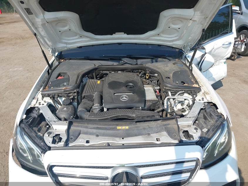 2018 Mercedes-Benz E 300 VIN: WDDZF4JB8JA301808 Lot: 45635761