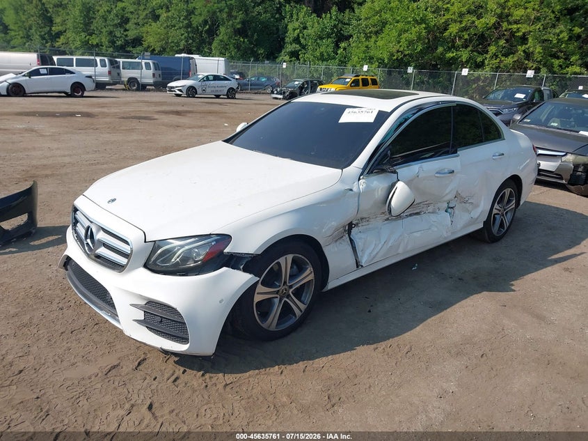2018 Mercedes-Benz E 300 VIN: WDDZF4JB8JA301808 Lot: 45635761