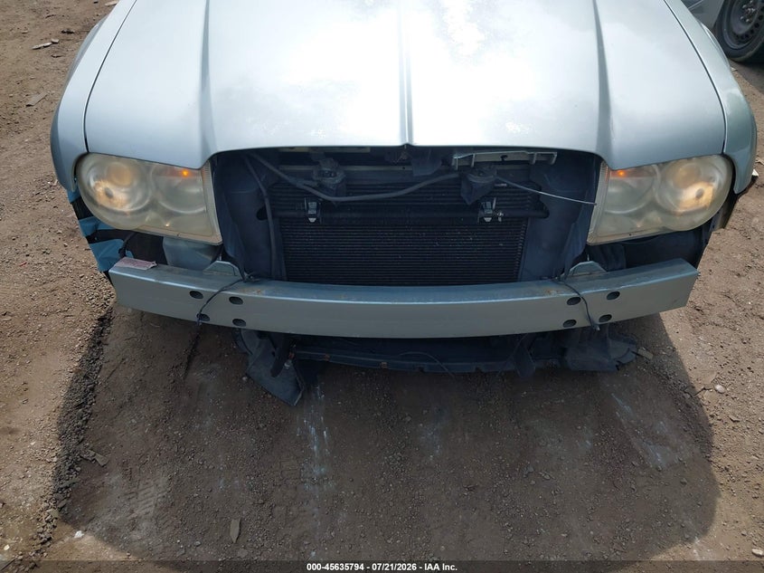 2005 Chrysler 300C VIN: 2C3JA63H35H663804 Lot: 45635794