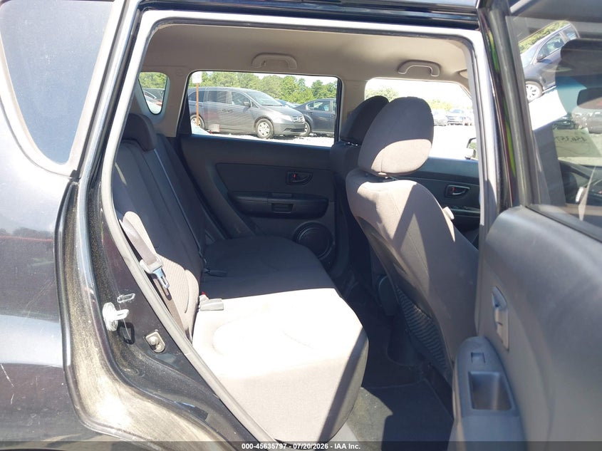 2012 KIA SOUL auction photo 8