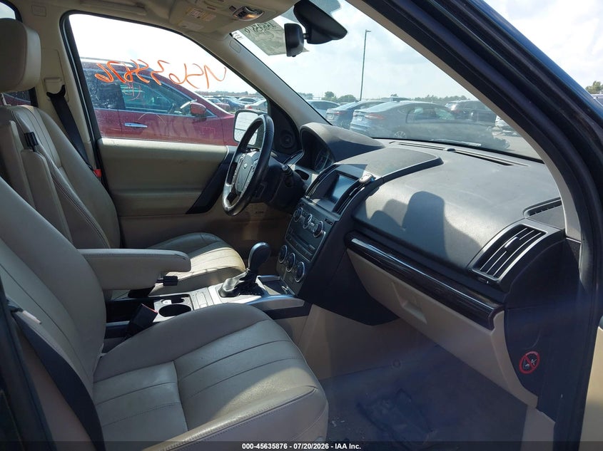 2014 LAND ROVER LR2 auction photo 5
