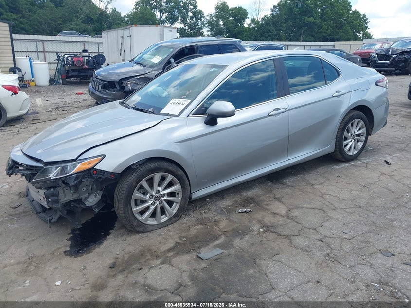 2021 TOYOTA CAMRY auction photo 2