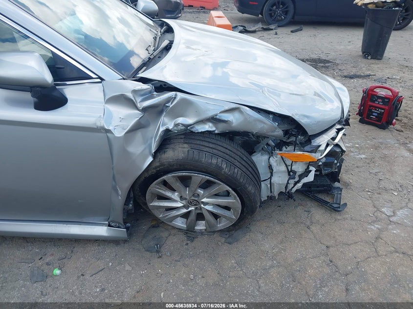 2021 TOYOTA CAMRY auction photo 6