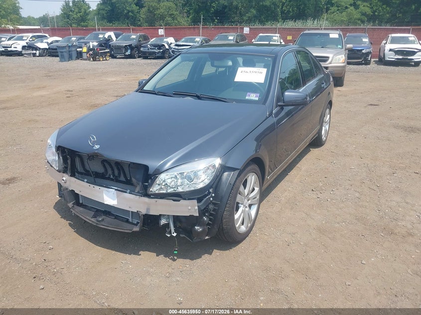 2011 Mercedes-Benz C 300 Luxury 4Matic/Sport 4Matic VIN: WDDGF8BB8BR143017 Lot: 45635950