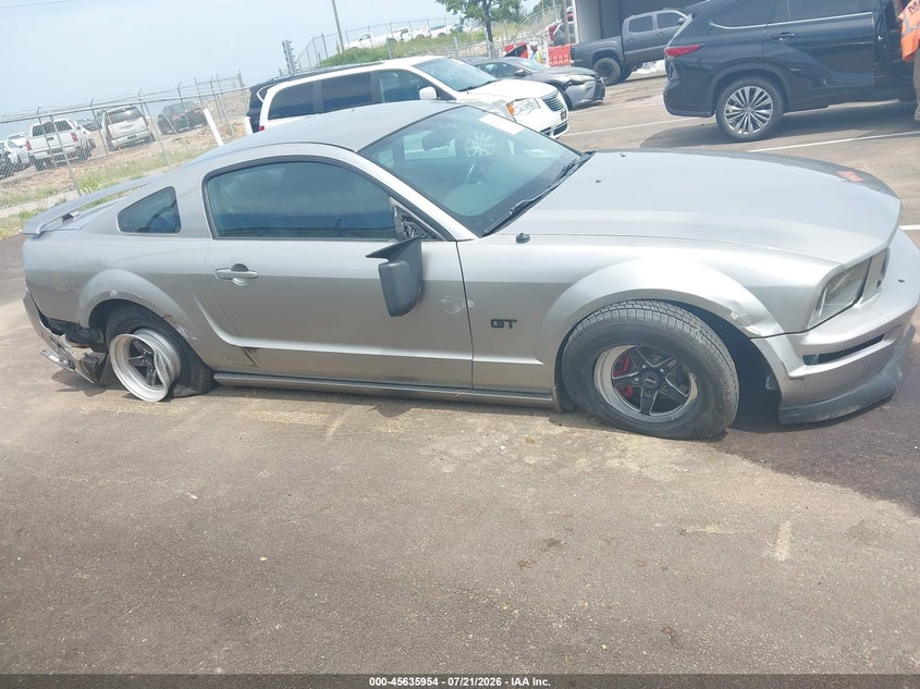 2008 Ford Mustang Gt Deluxe/Gt Premium VIN: 1ZVHT82H785186045 Lot: 45635954