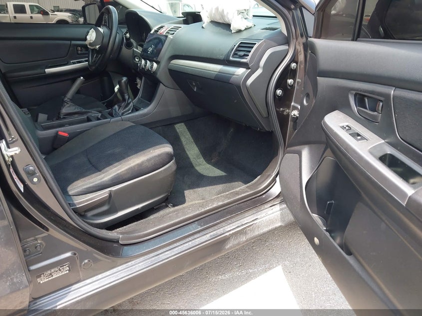 2017 SUBARU CROSSTREK auction photo 5