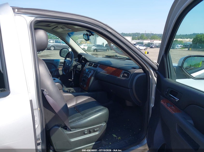 2012 Chevrolet Suburban Lt VIN: 1GNSKJE79CR239049 Lot: 45636051