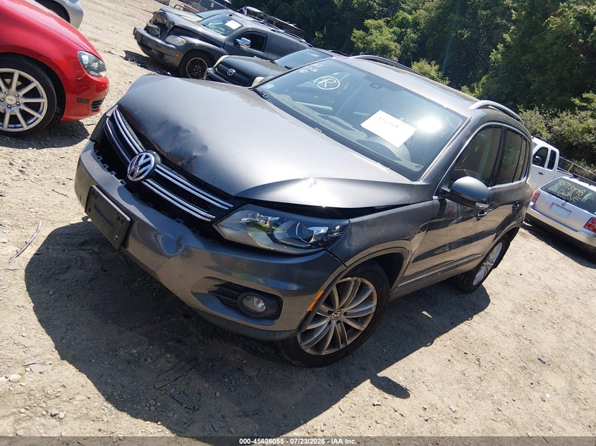 2016 VOLKSWAGEN TIGUAN auction photo 2