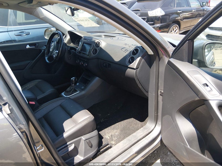 2016 VOLKSWAGEN TIGUAN auction photo 5