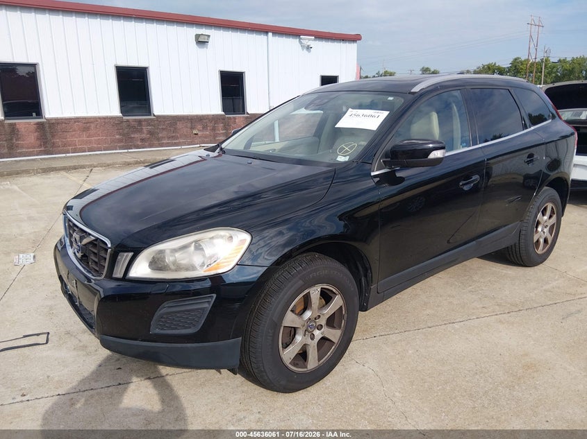 2012 VOLVO XC60 auction photo 2