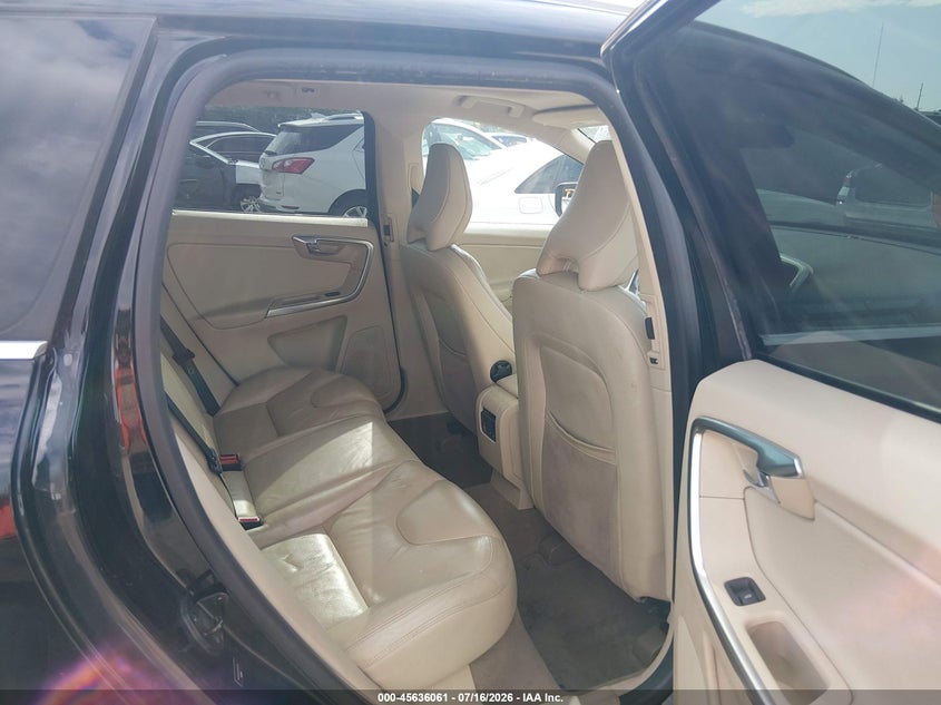 2012 VOLVO XC60 auction photo 8