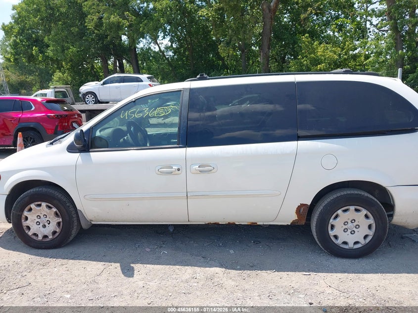 2003 Chrysler Town & Country VIN: 2C4GP24303R243277 Lot: 45636155