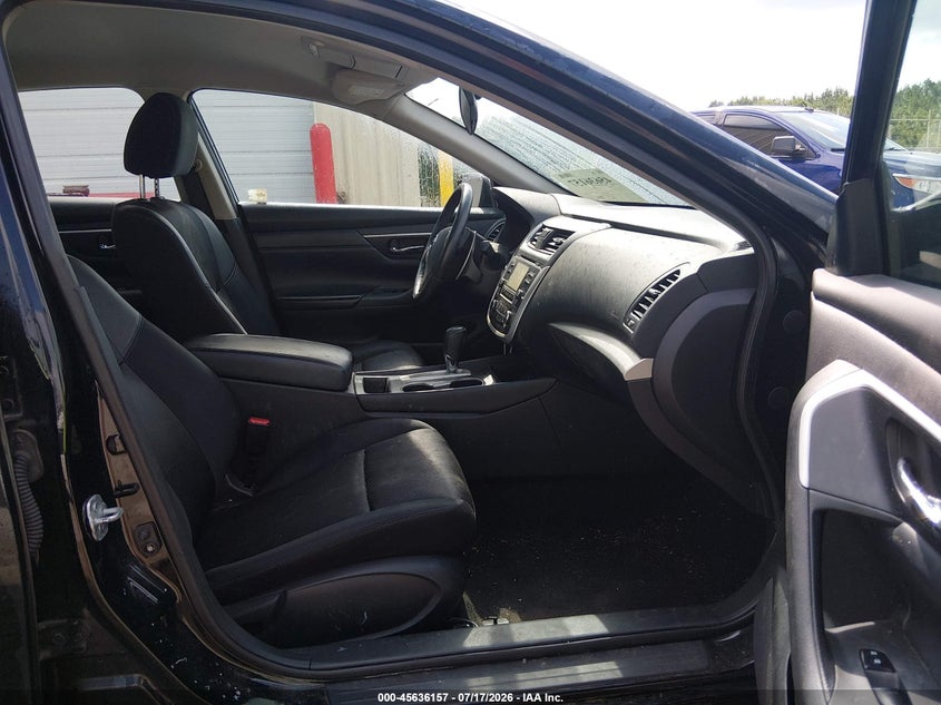 2016 NISSAN ALTIMA auction photo 5