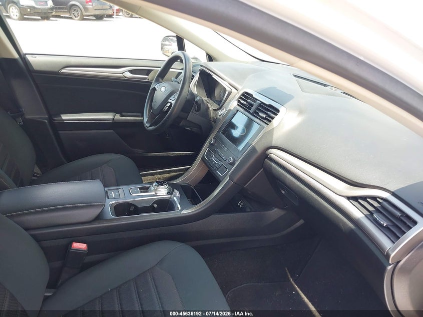 2019 FORD FUSION HYBRID auction photo 5
