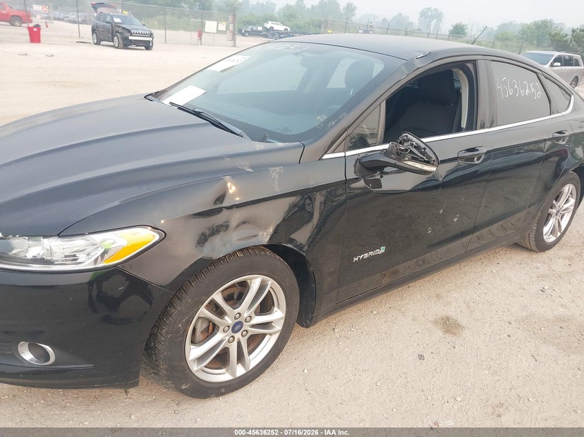 2016 FORD FUSION HYBRID auction photo 6