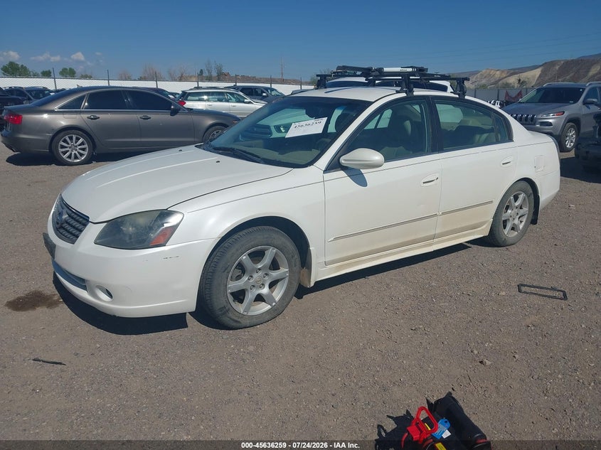 2005 NISSAN ALTIMA auction photo 2