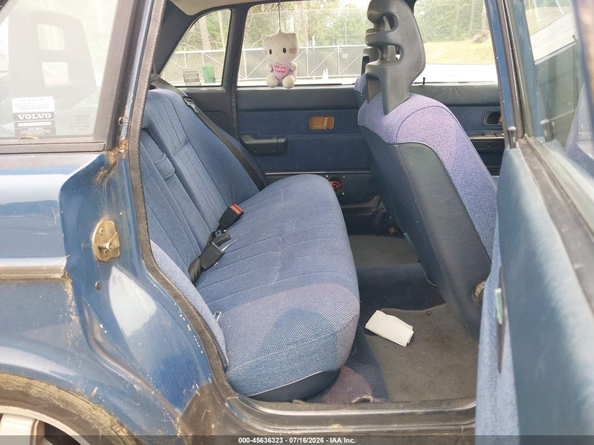 1992 VOLVO 240 auction photo 8