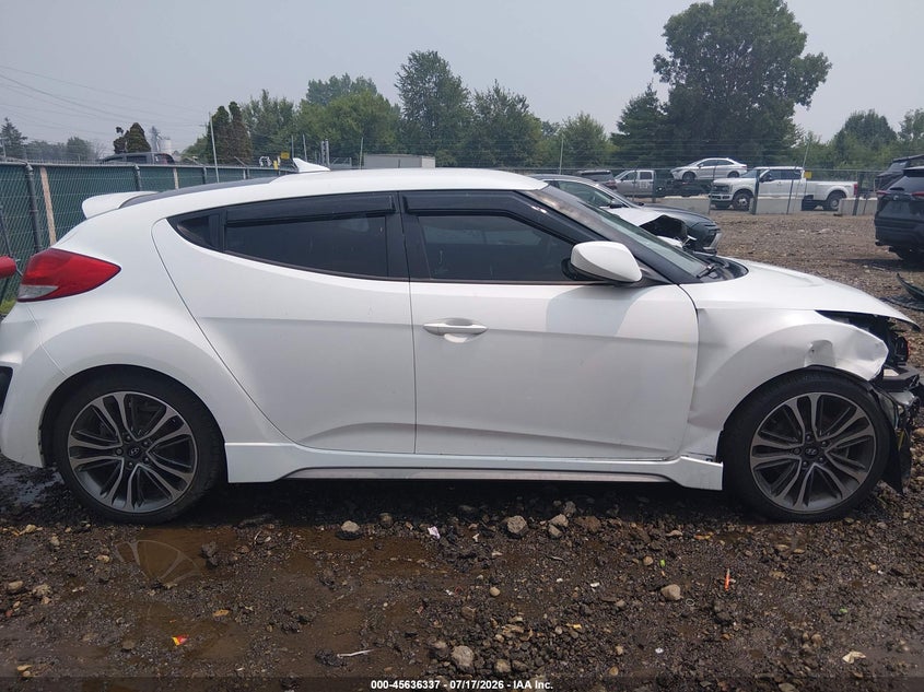 2016 Hyundai Veloster Turbo R-Spec VIN: KMHTC6AE5GU279557 Lot: 45636337