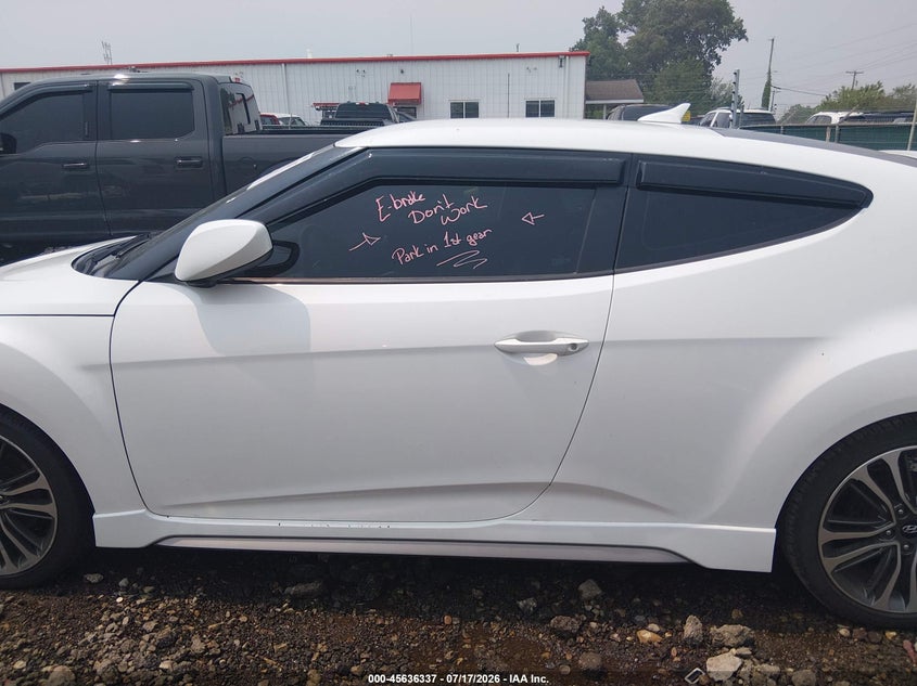 2016 Hyundai Veloster Turbo R-Spec VIN: KMHTC6AE5GU279557 Lot: 45636337