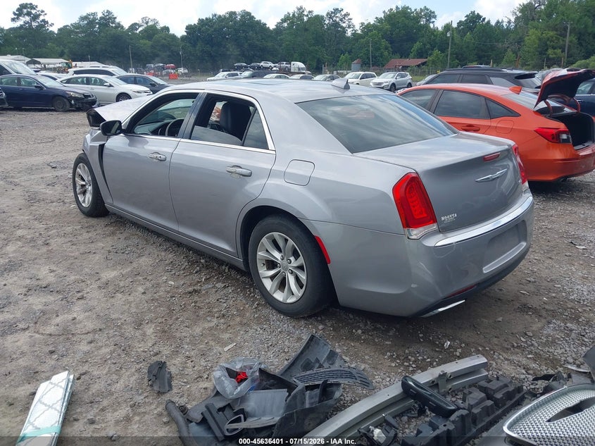 2015 Chrysler 300 Limited VIN: 2C3CCAAG9FH807003 Lot: 45636401