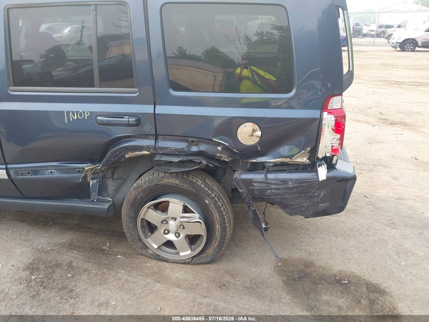 2010 JEEP COMMANDER auction photo 6