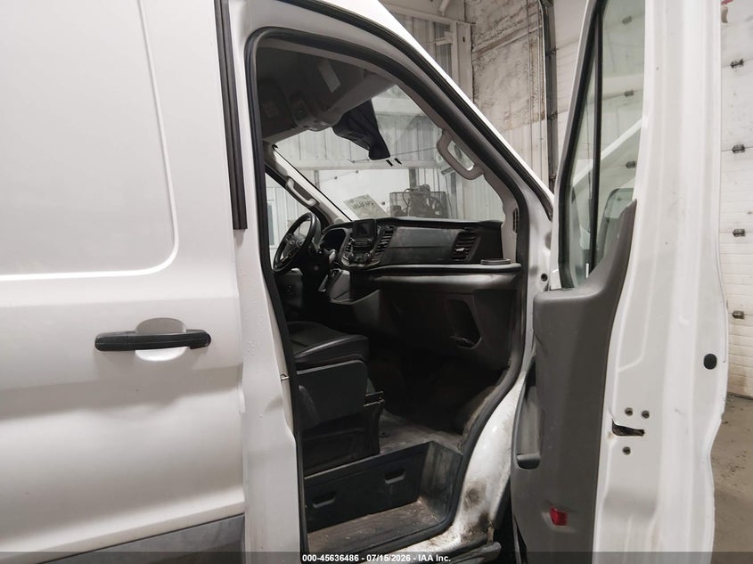 AtlanticExpress - Ford Transit-250