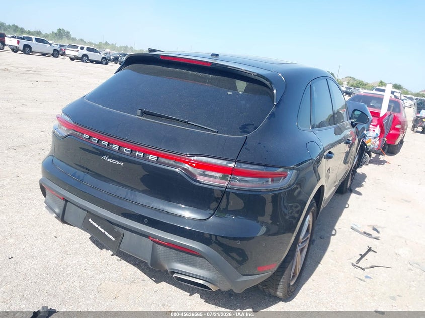 2024 Porsche Macan T VIN: WP1AA2A50RLB12038 Lot: 45636565