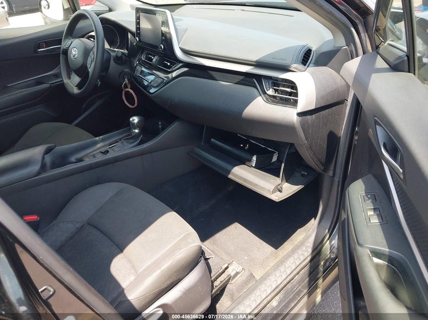TOYOTA C-HR - zdjęcie 5