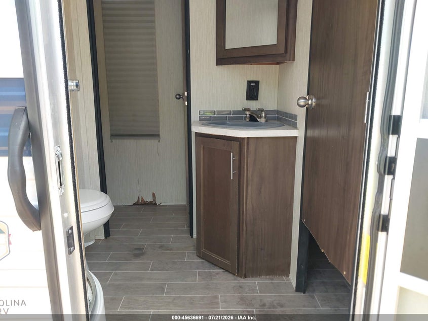 2020 CHEROKEE GREY WOLF auction photo 5