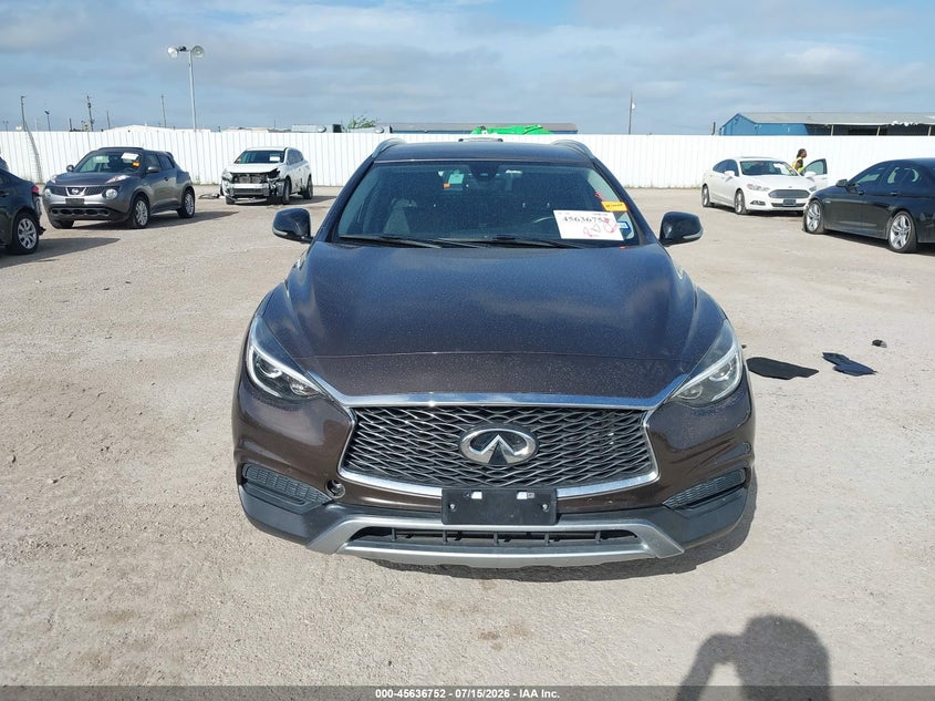 2018 Infiniti Qx30 Luxury VIN: SJKCH5CR8JA056368 Lot: 45636752