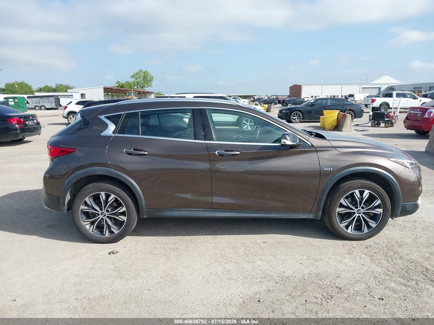 2018 Infiniti Qx30 Luxury VIN: SJKCH5CR8JA056368 Lot: 45636752