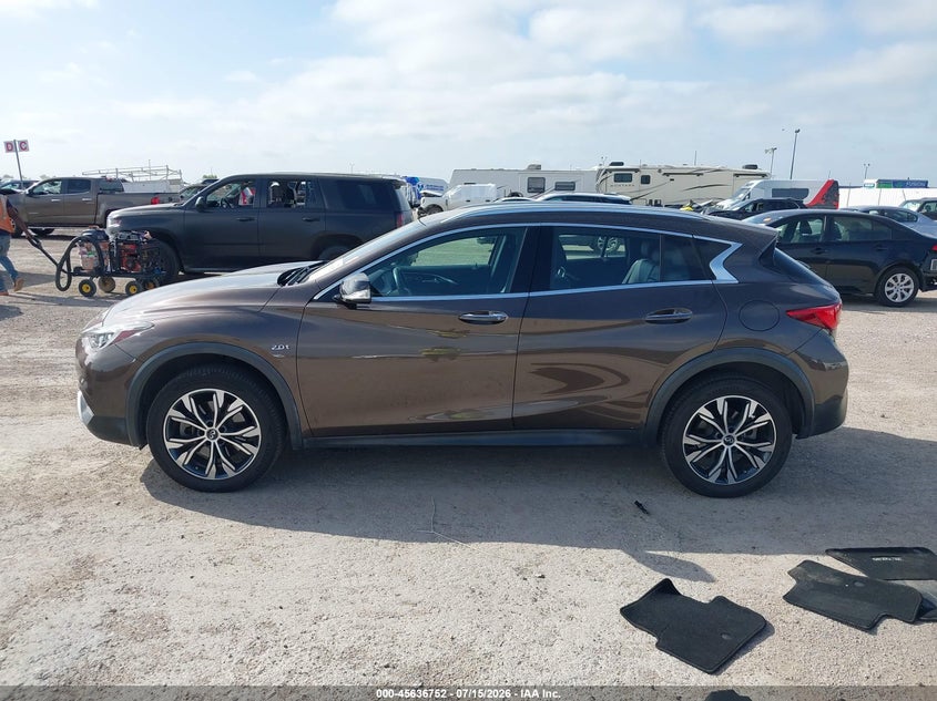2018 Infiniti Qx30 Luxury VIN: SJKCH5CR8JA056368 Lot: 45636752