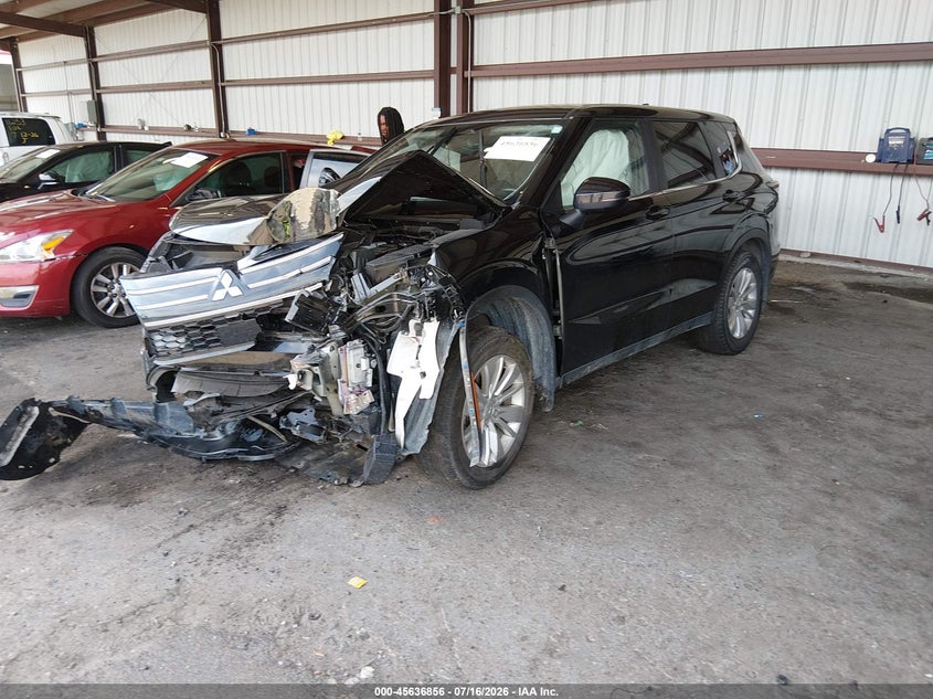 2025 MITSUBISHI OUTLANDER auction photo 2