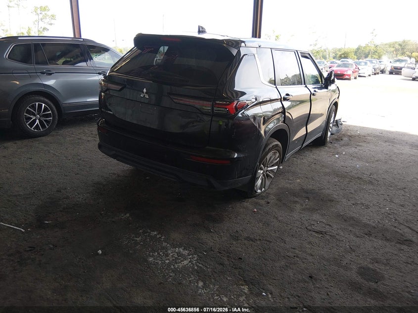 2025 MITSUBISHI OUTLANDER auction photo 4