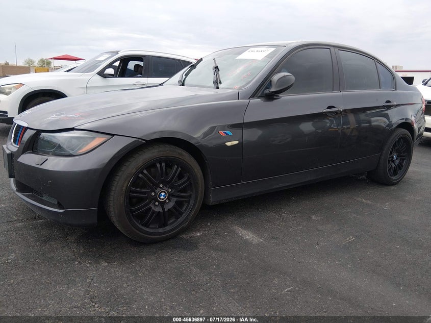 2008 BMW 328XI auction photo 2