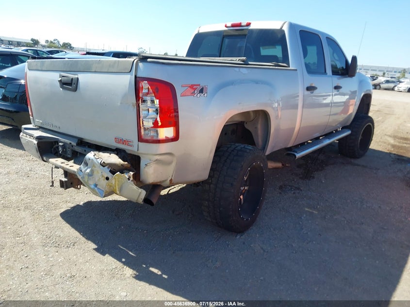 2010 GMC SIERRA 2500HD auction photo 4